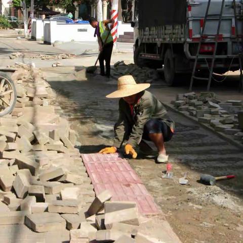 政府帮、能人带，脱贫户实现暖心就业!