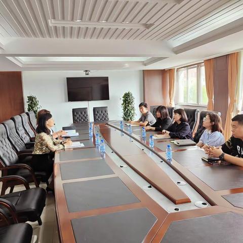 团市委赴油教中心及三所学校开展团队工作调研