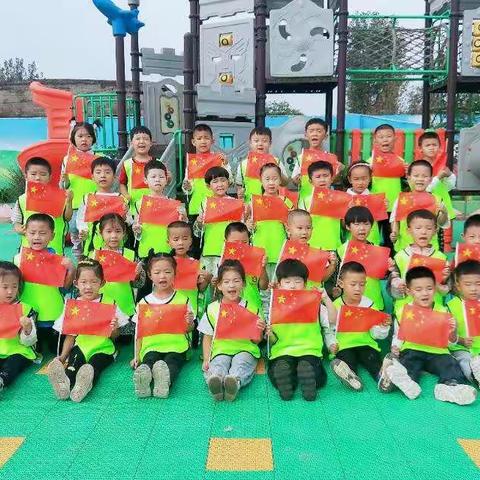 “童心绽放，祝福祖国”阳光幼儿园大二班国庆节主题活动