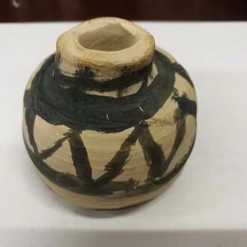 周朝文化之陶器——建国路小学五年级三班校本课展览