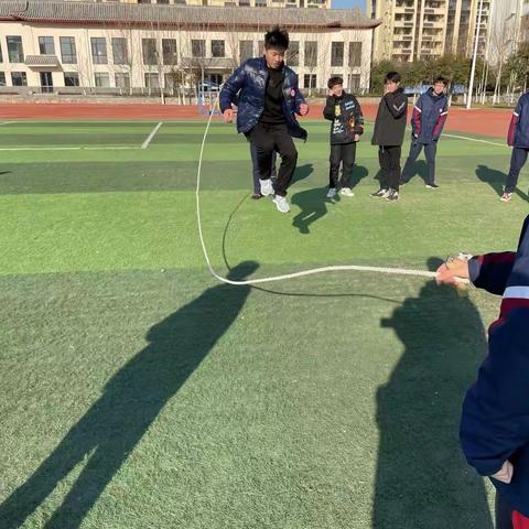 品多彩校园生活 展学生活力青春——记高一课外活动