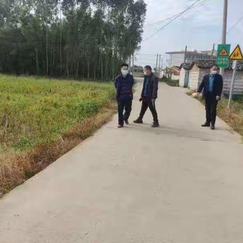 石仔岭中心学校道路扩宽，促进师生安全进出校园