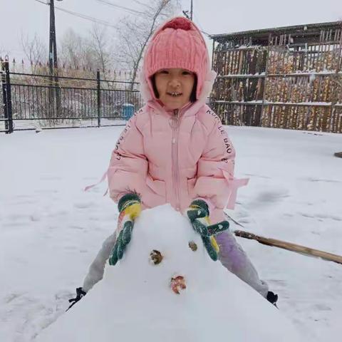 初雪，这个冬天不太冷——大二班十一月第三周班级活动总结