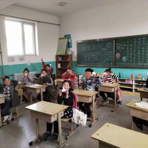心中向暖，播撒阳光       ——参加教师研习营有感                                 小城子中心小学杨剑