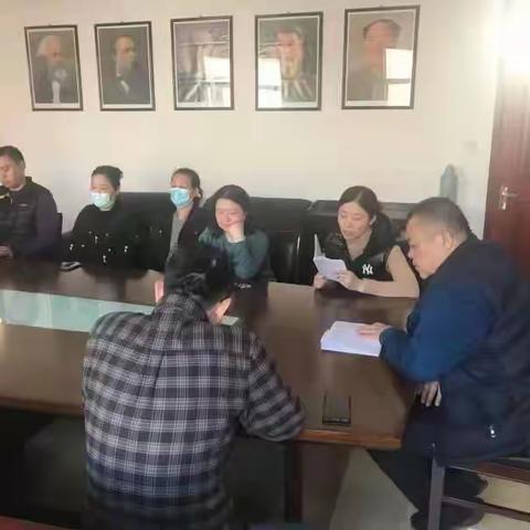 落实安全生产专题会议精神 排查安全风险隐患