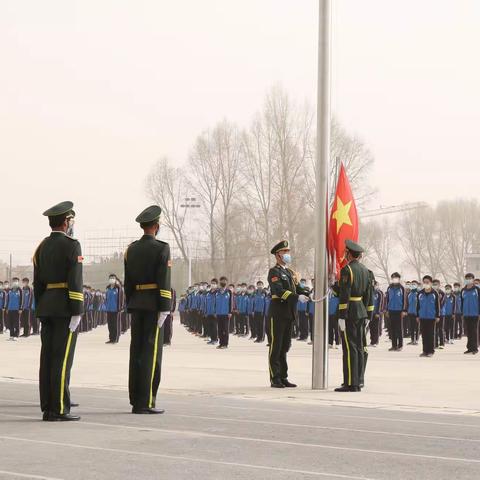 抗疫学习两峥嵘，初心不忘踏征程---民乐职教中三年级举行返校复学后第一次升旗仪式