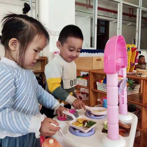 乾务镇第二中心幼儿园小二班区域游戏