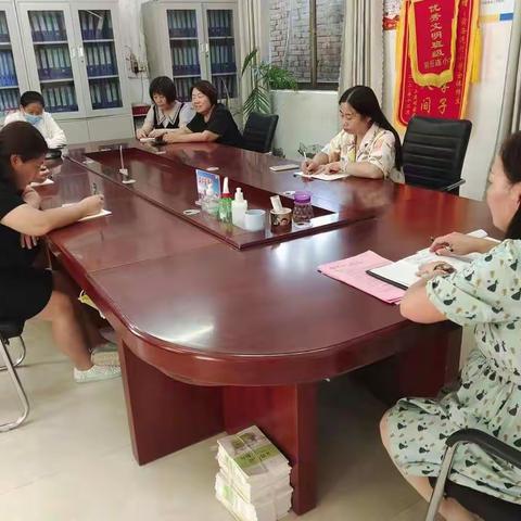 谷金楼镇前岳连小学：学习新课标，助力新课堂