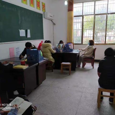 桥头小学开学前疫情防控工作布置和校园环境整治消毒