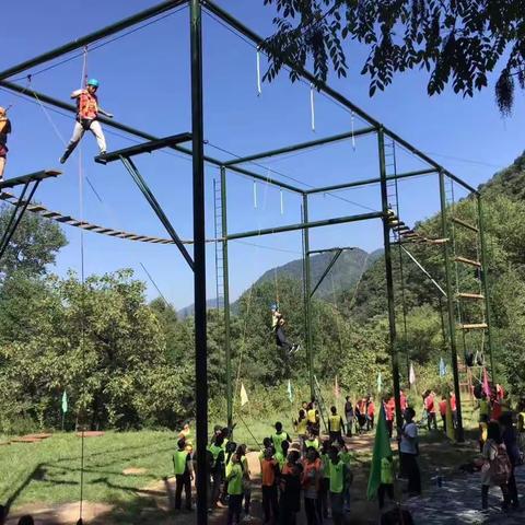 孤狼户外真人CS拓展俱乐部