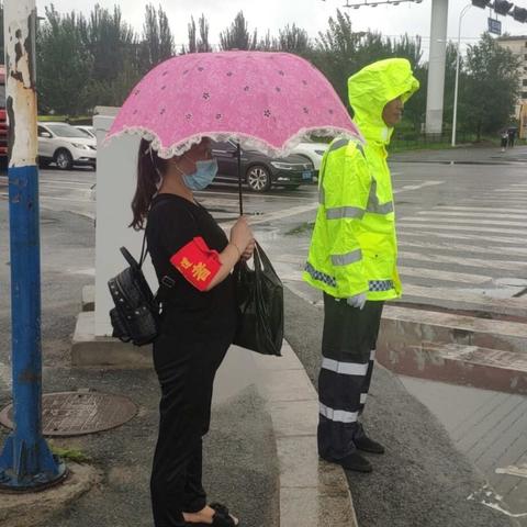 旧堡街道风雨不停 创城不止