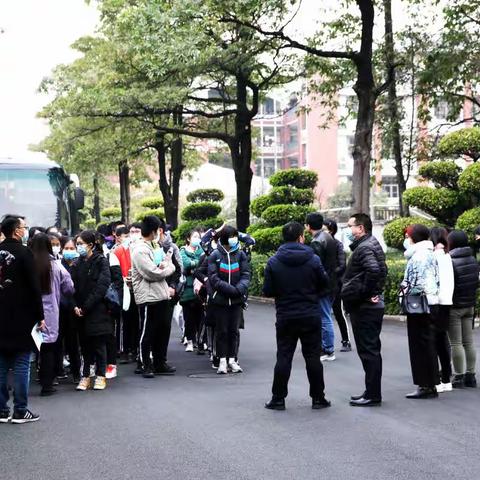 顺德区德胜学校初中部师生到国华交流