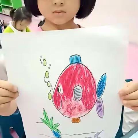 我们小宝贝自己涂的作品，是不是很棒呀，有赞嘛👍👍👍👍
