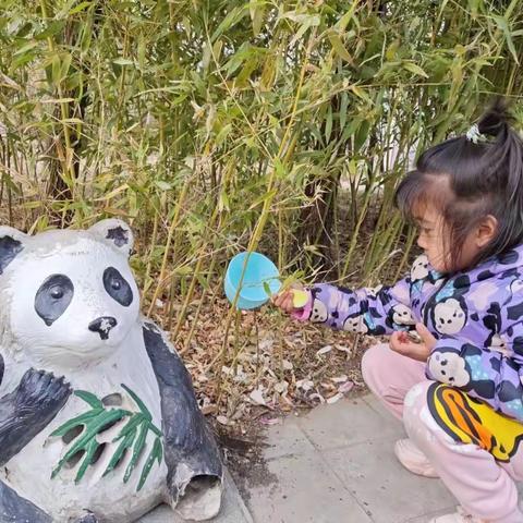 国昌幼儿园牛津一班植树节系列活动～“我给小树浇浇水”🌱🌱