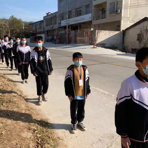 封开县杏花中学冬季预防新冠肺炎疫情应急演练活动