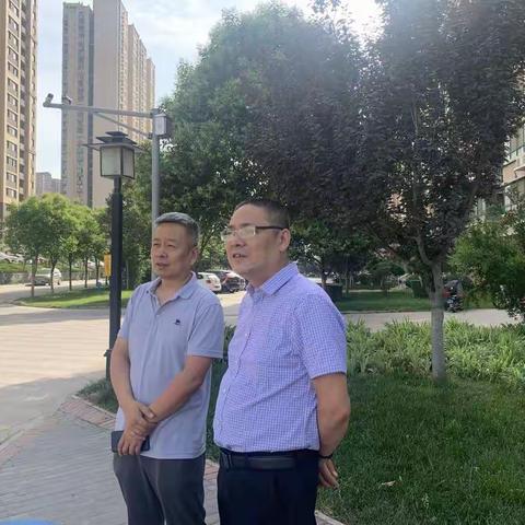 未央湖街道人大工委主任刘玮带队检查辖区创文工作落实情况