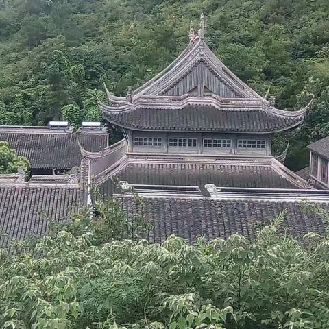 美丽的中峰寺———