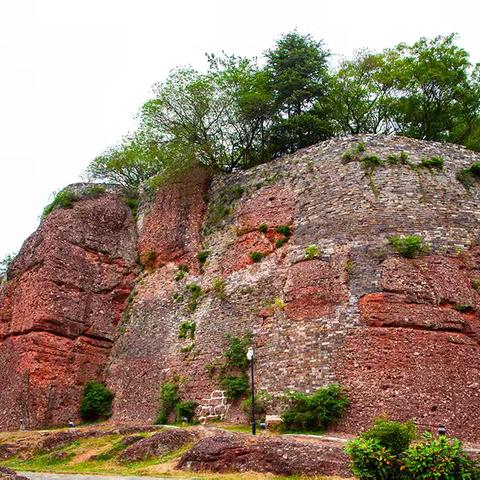石头城上杜鹃红——踏访清凉门