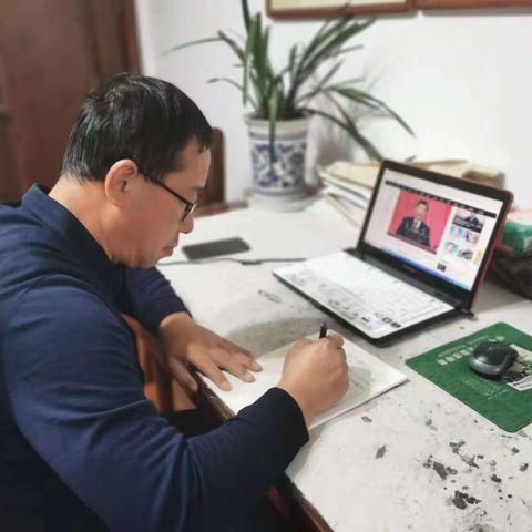 张家口产业人才领跑计划·桥东教育人才·翟少武名校长工作室 认真学习党的二十大精神