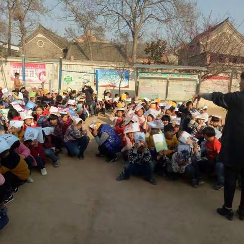 长垣县苗寨镇东庙小学地震演练