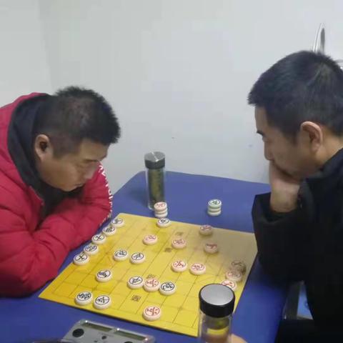 兴平金城棋迷俱乐部第一届“协和杯”象棋公开赛圆满落幕！