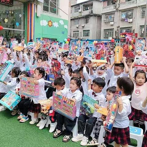 鸿博幼儿园小二班6月份美篇