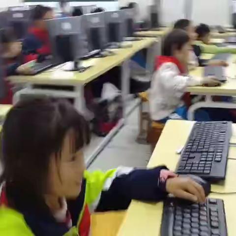 梨塘小学精品社团编程班第9次教学反馈