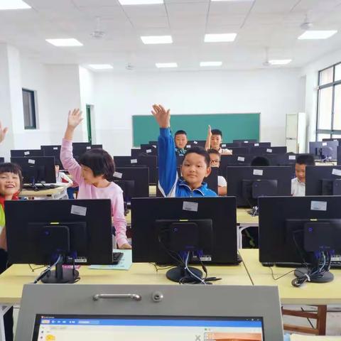 梨塘小学精品社团编程班第8次教学反馈