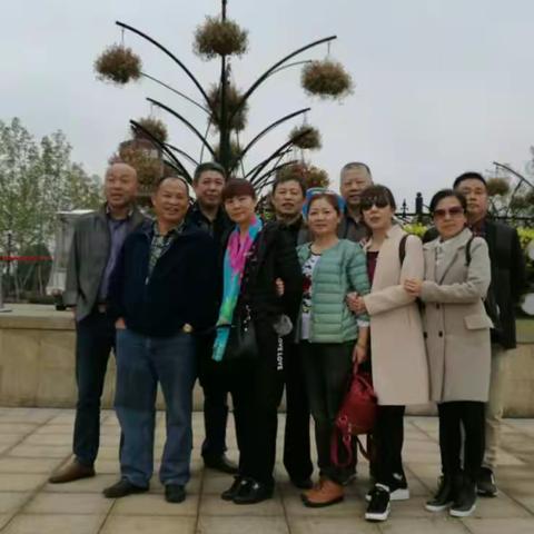 和老公战友一场没有准备的旅游。