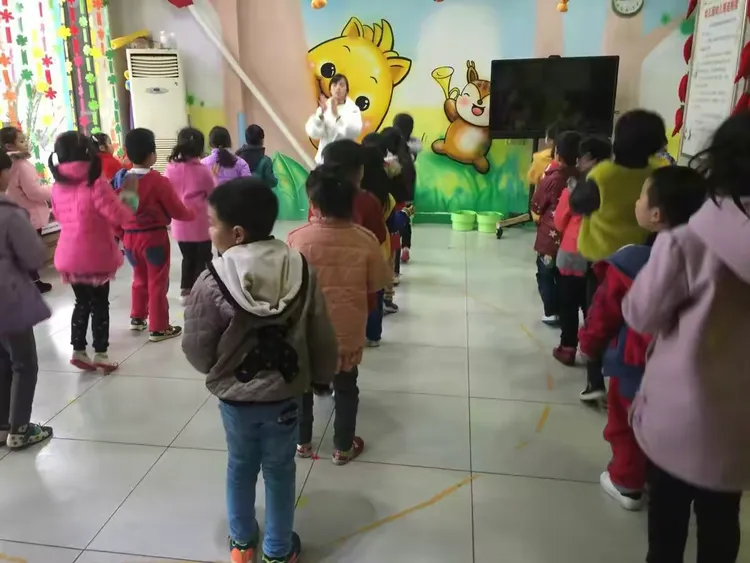 宝贝星幼儿园开学第二周的孩子们