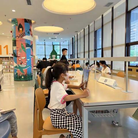 书香暑假，阅读伴我成长