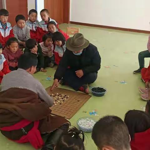 学期幼儿园大班组特色活动掠影