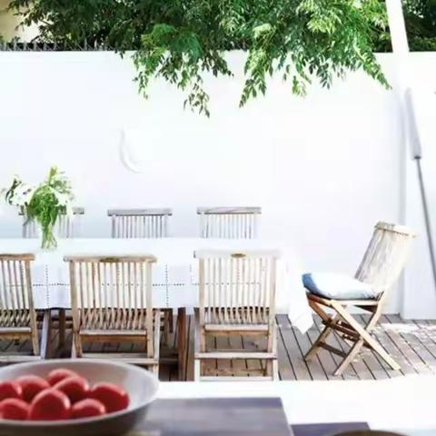 老来有个小院，不胜欢欣