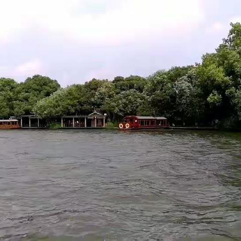 2018年7月28日华东五市双飞八日游3