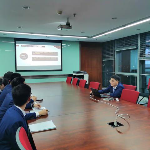 管理部门团支部开展“学习二十大、永远跟党走、奋进新征程”主题团课