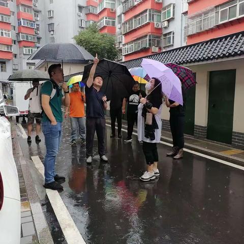 社区网格齐上阵，心连心共创典范城市