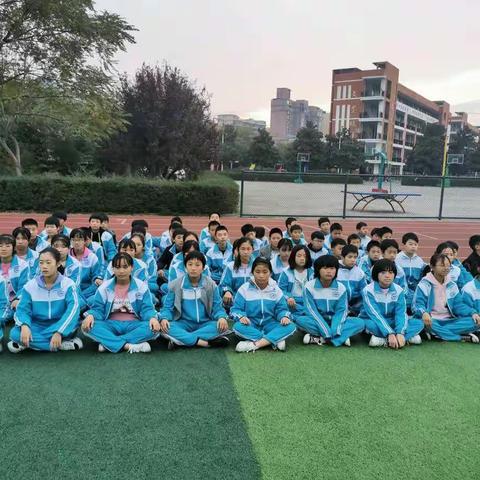 绽放精彩乐章，我们共同成长－702班