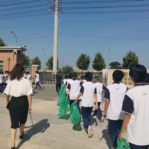 青山绿水湛蓝天，华中环保在路上——华山中学党支部开展环保志愿活动