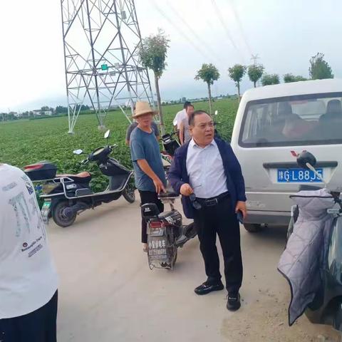 【我为群众办实事】中疃村干部群众齐发力       成功找回走失老人