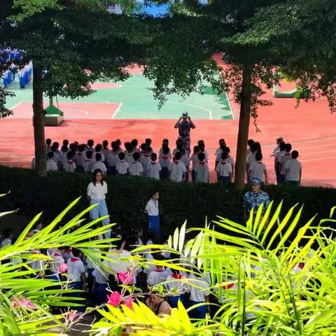 军演风采启征程，海燕英姿铸军魂——记海燕小学军旅文化周落幕