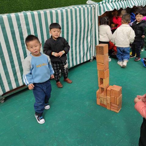 幼儿活动片段（区域，家长进课堂）