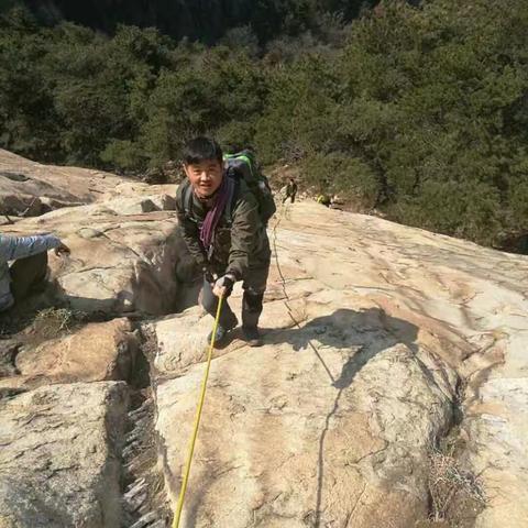 村里火啦，快来围观。