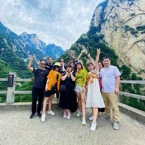 “欢乐成团”“遇建美好”开蒙幼儿园团建活动