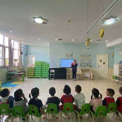 “喜迎国庆，童心飞扬”开蒙幼儿园小一班国庆节活动