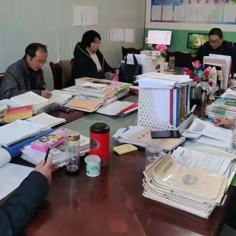 “双减”落地，教研先行，教以共进，研以致远 ——锹峪一小期末复习经验交流专题研讨