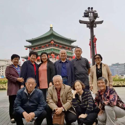 欢迎靳守华同学来西安