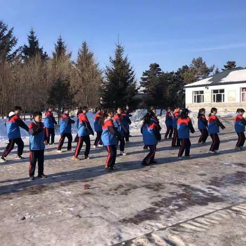 冰雪进校园 助力冬奥会《德惠市第六中学》“筑梦冰雪·相约冬奥”主题活动日