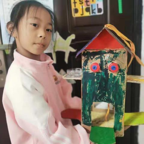 利用废弃纸箱做小鸟餐厅