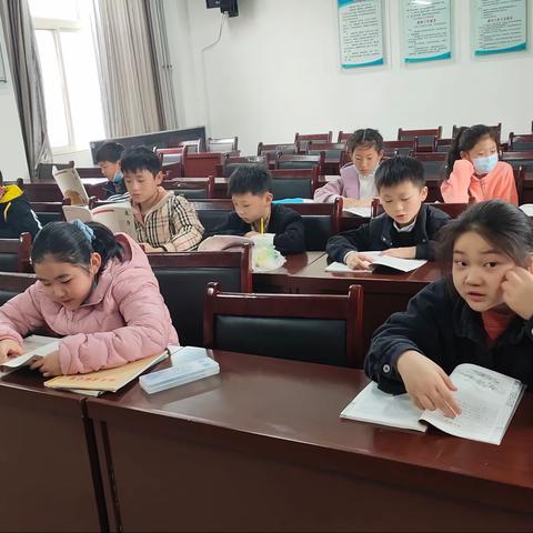 华龙区实验小学五（一）班快乐读书社团92期读书活动