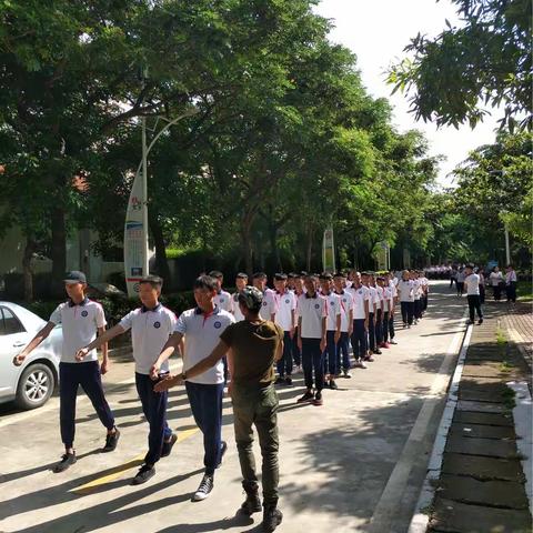 旅游管理系2018级新生军训